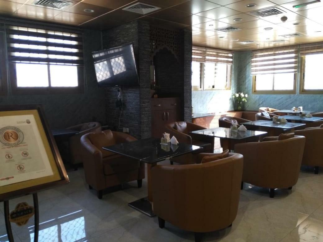 אבו דאבי Flamingo Hotel Apartment מראה חיצוני תמונה