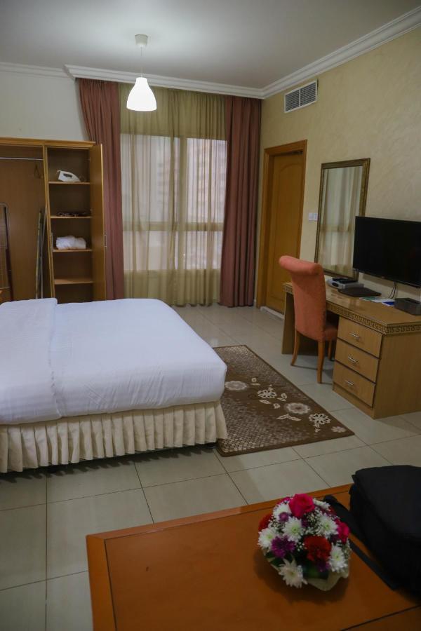אבו דאבי Flamingo Hotel Apartment מראה חיצוני תמונה